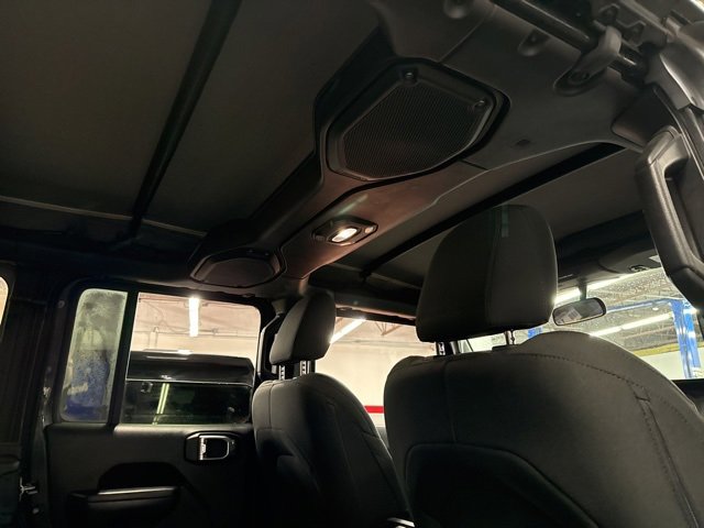 Used 2018 Jeep Wrangler Unlimited Sport S image 9