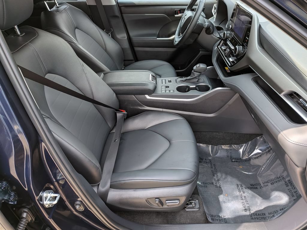 Used 2026 Toyota Highlander XLE AWD/4WD image 36