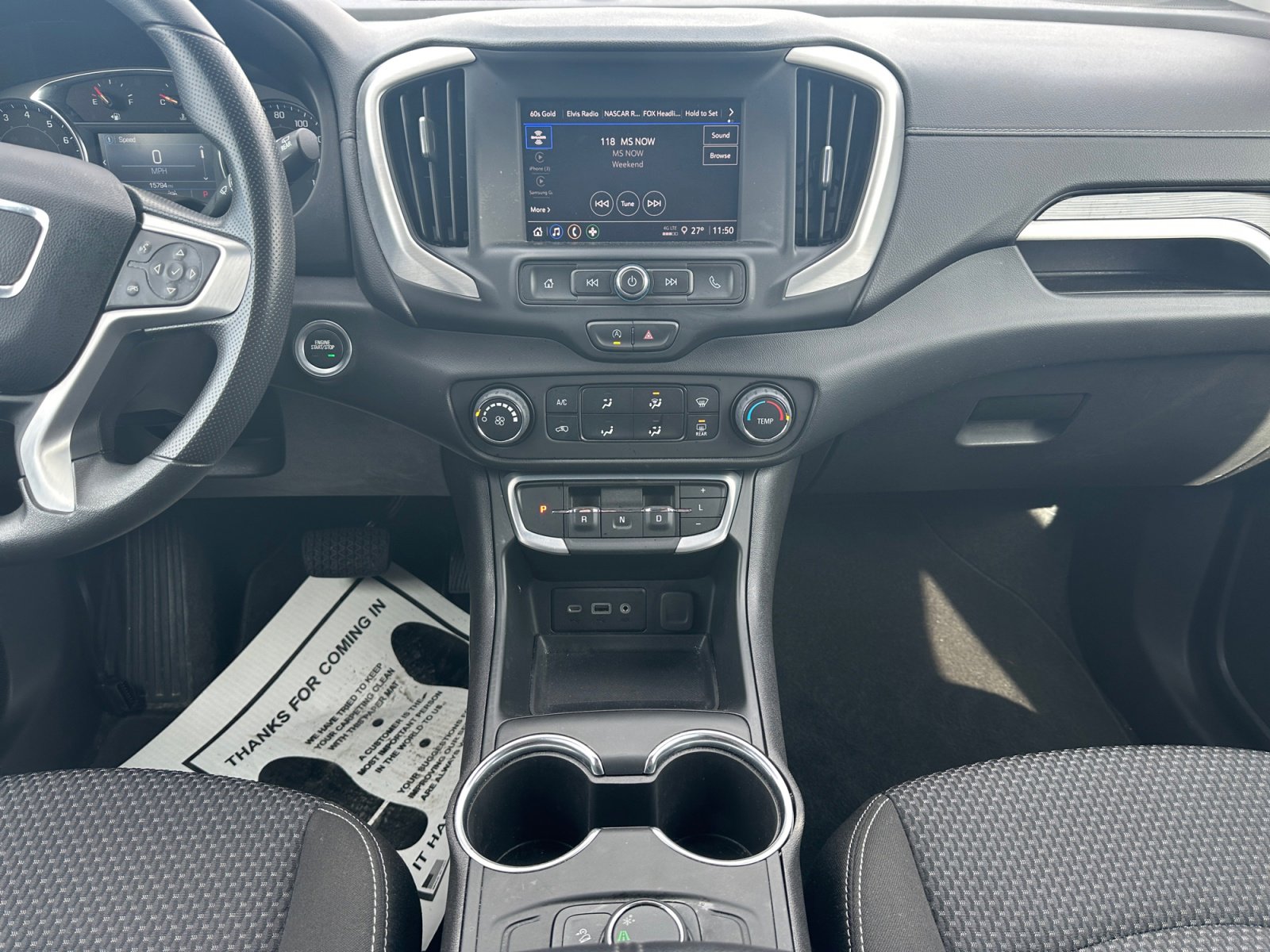 Used 2024 GMC Terrain SLE image 11