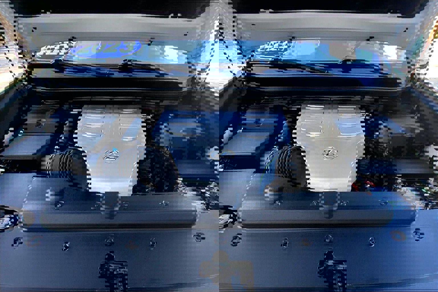 Used 2023 Lexus GX 460 Luxury w/ Accessory Package image 9