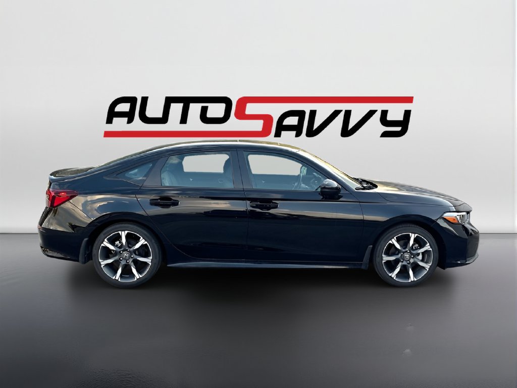Used 2025 Honda Civic Sport Touring image 8