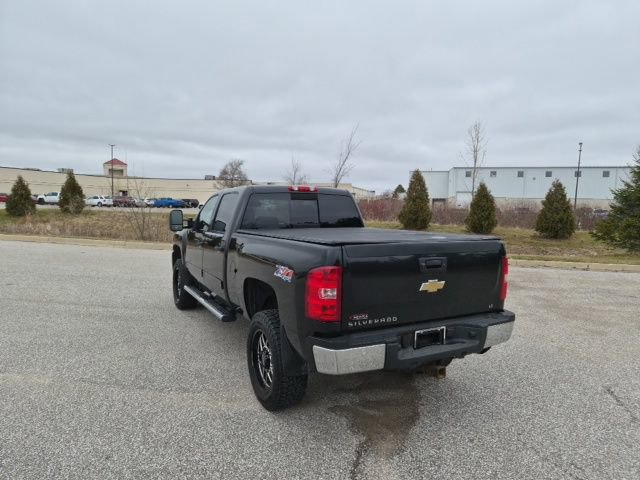 Used 2010 Chevrolet Silverado 2500 LT w/ Interior Plus Package AWD/4WD image 7