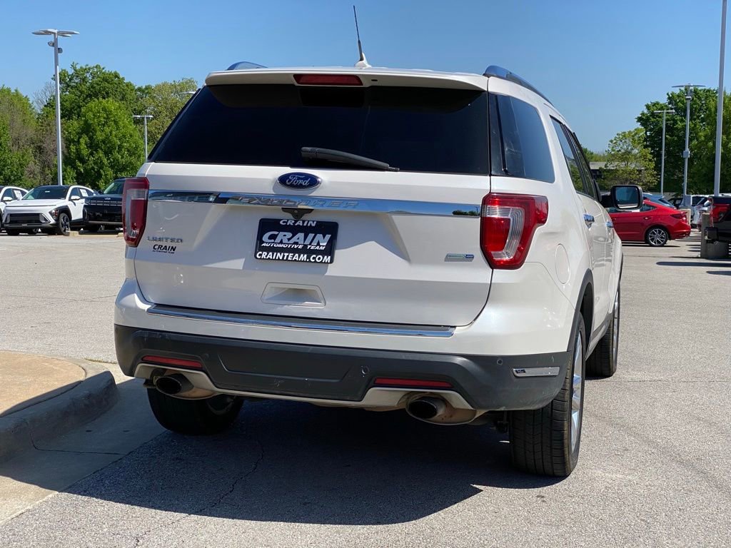 Used 2018 Ford Explorer Limited w/ Equipment Group 301A AWD/4WD image 5