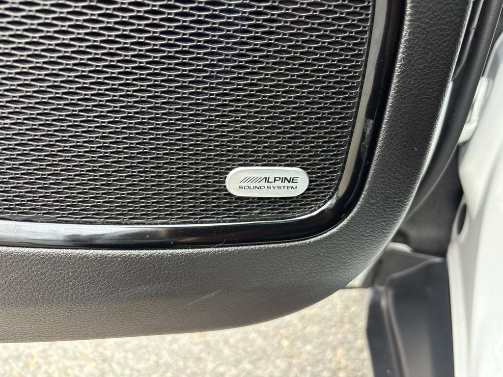 Used 2022 Jeep Compass Limited w/ Sun and Sound Group image 18