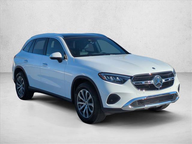 Used 2025 Mercedes-Benz GLC 300 image 3