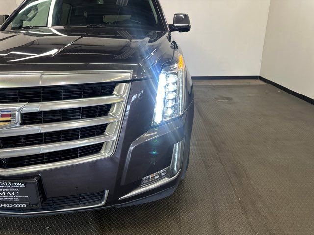 Used 2016 Cadillac Escalade Luxury image 8