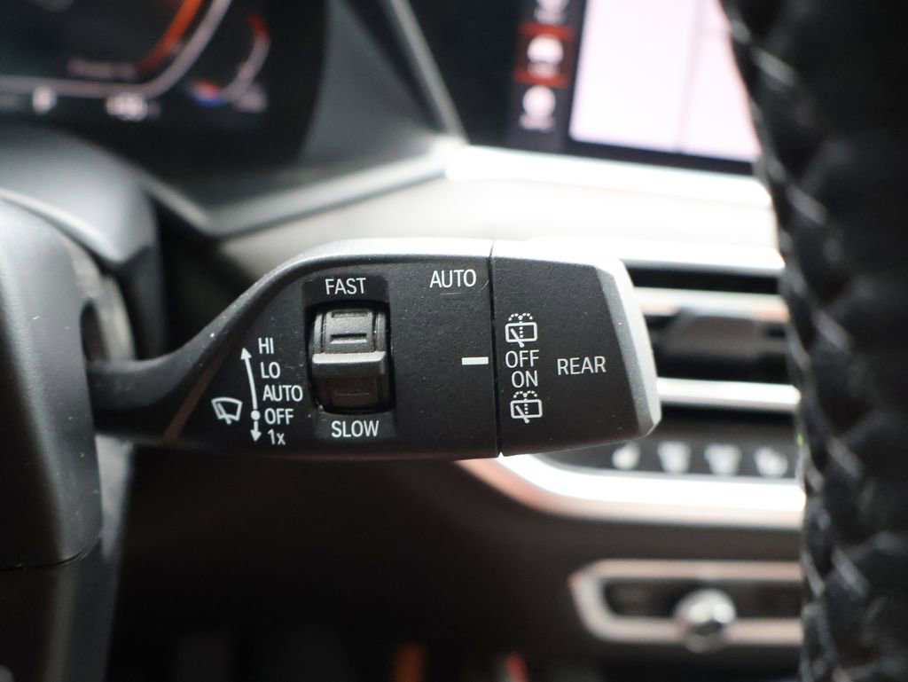 Used 2021 BMW X7 xDrive40i w/ Premium Package image 42