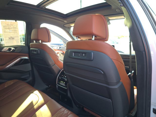Used 2023 BMW X6 xDrive40i w/ Executive Package AWD/4WD image 33