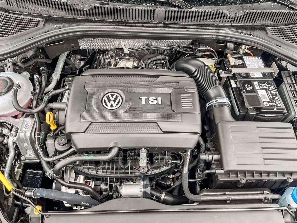 Used 2025 Volkswagen Jetta GLI Autobahn image 35