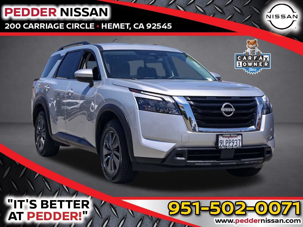 Used 2024 Nissan Pathfinder SV FWD image 1