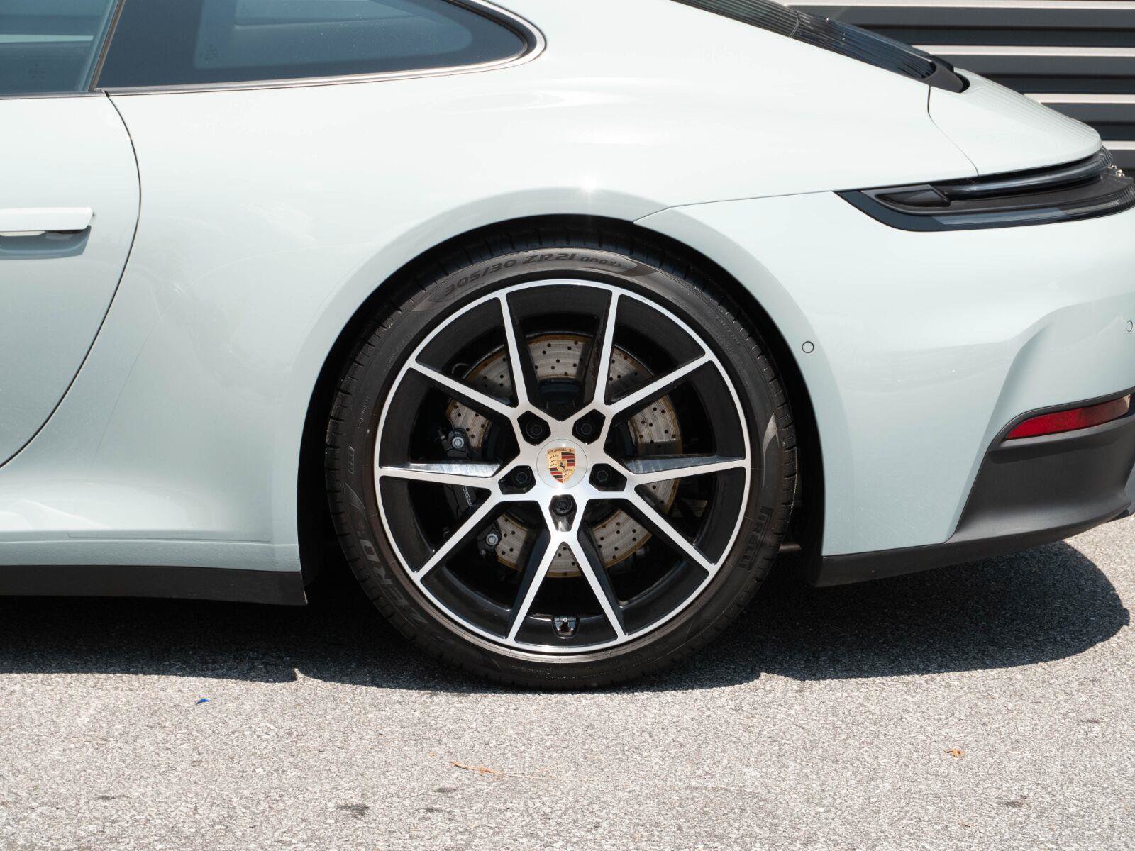 Certified 2025 Porsche 911 Carrera S RWD image 31