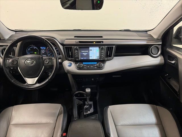 Used 2016 Toyota RAV4 Limited image 29