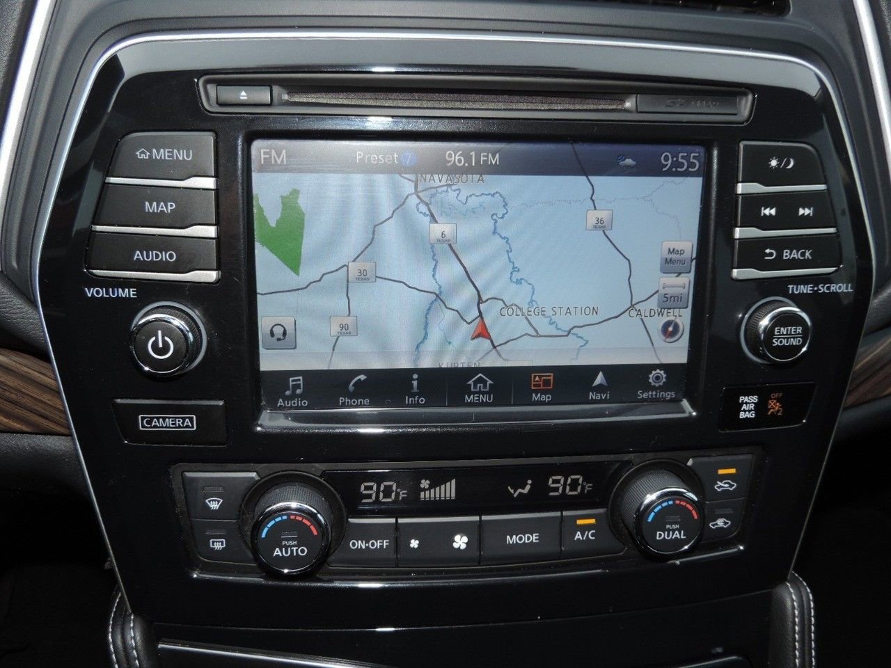 Used 2018 Nissan Maxima Platinum image 24