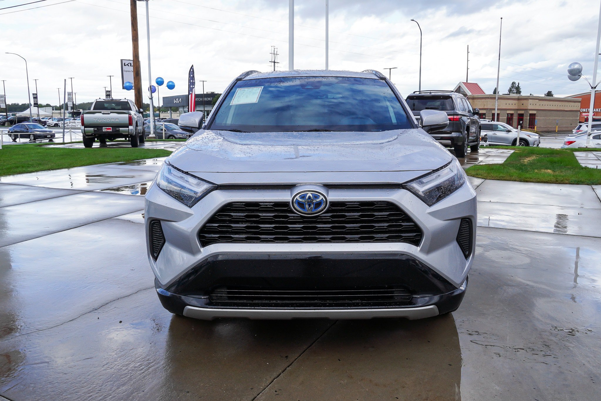 Certified 2024 Toyota RAV4 SE AWD/4WD image 3