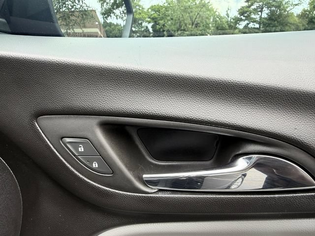 Used 2024 Chevrolet Equinox LS FWD image 28