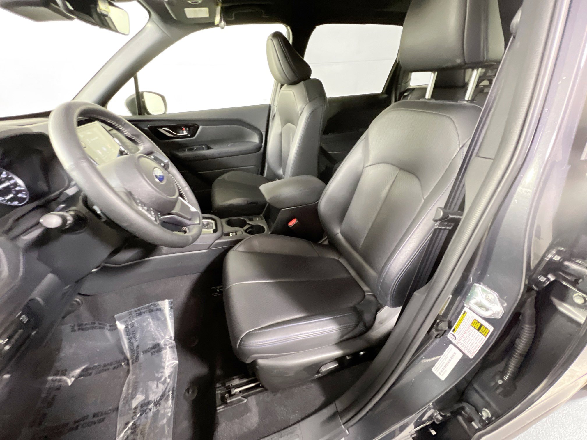 Used 2025 Subaru Forester Limited image 22