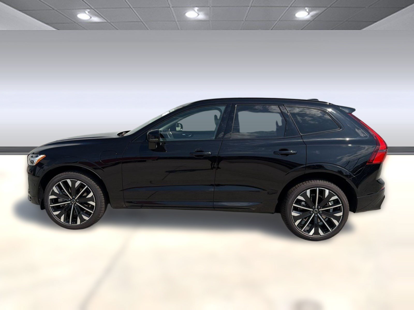 New 2026 Volvo XC60 T8 Ultra w/ Protection Package Premier AWD/4WD video 2