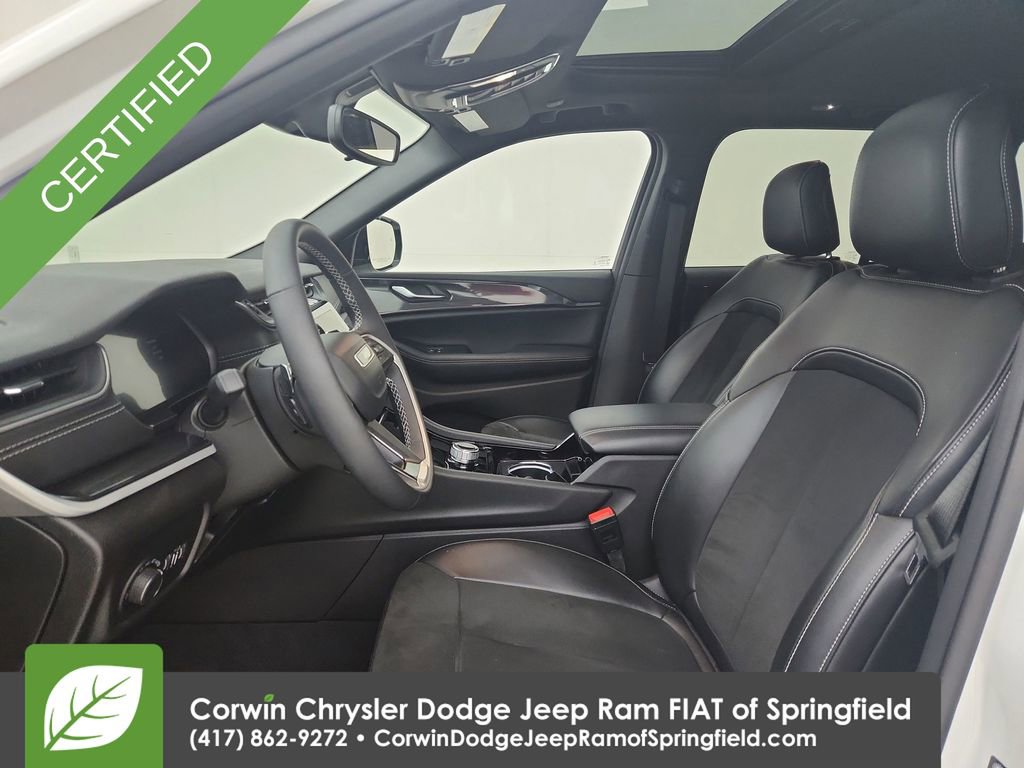 Used 2023 Jeep Grand Cherokee Altitude image 19