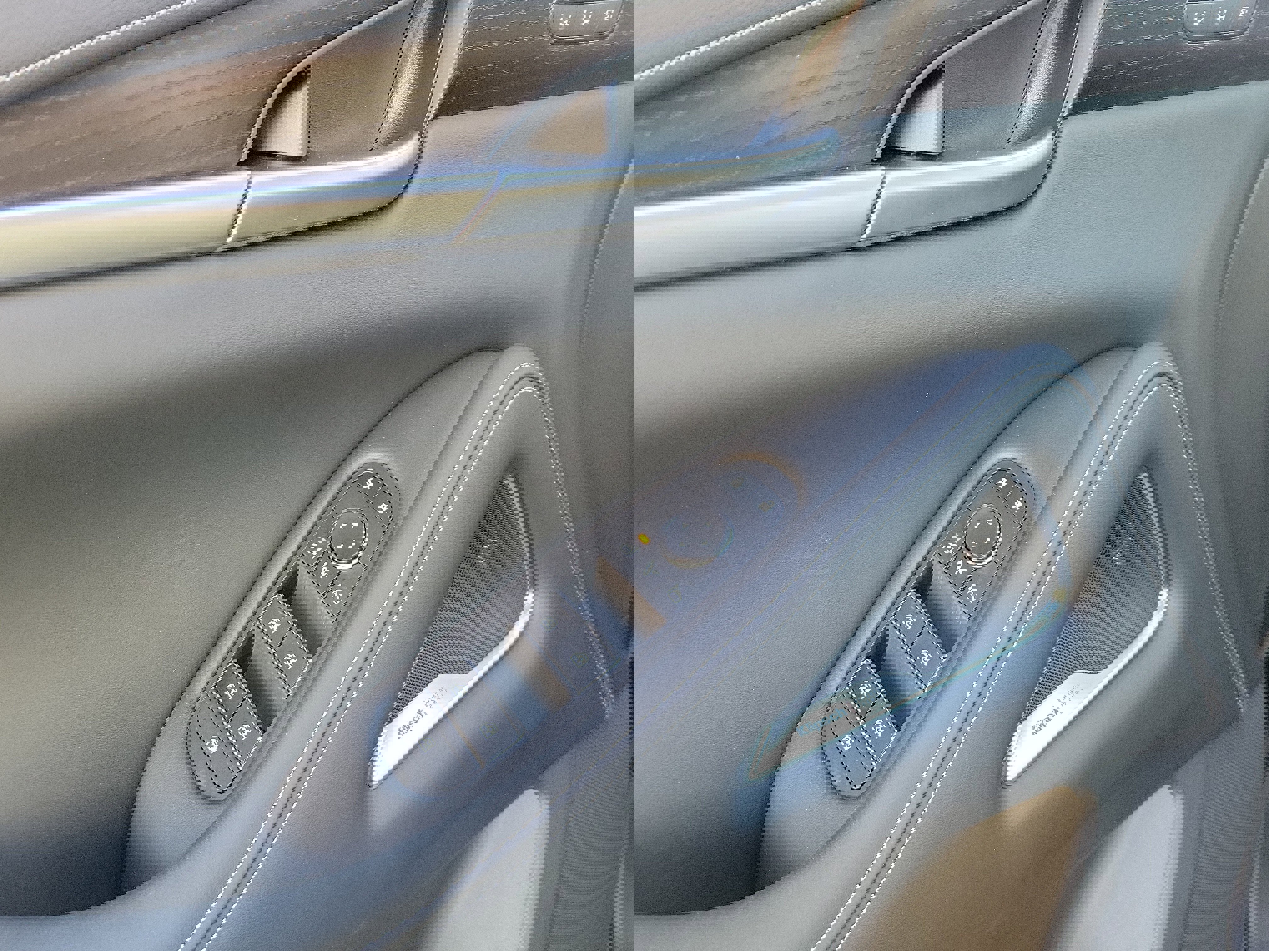 New 2026 INFINITI QX60 Autograph w/ Dark Cargo Package image 18