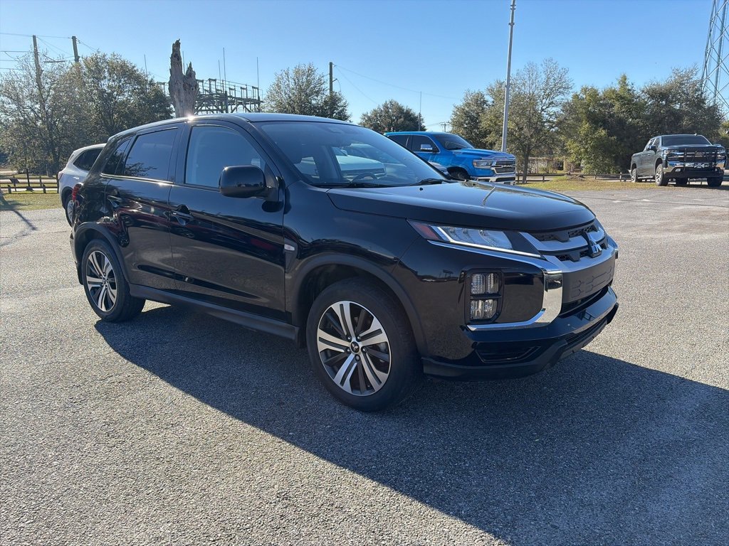 Used 2023 Mitsubishi Outlander Sport SE image 4