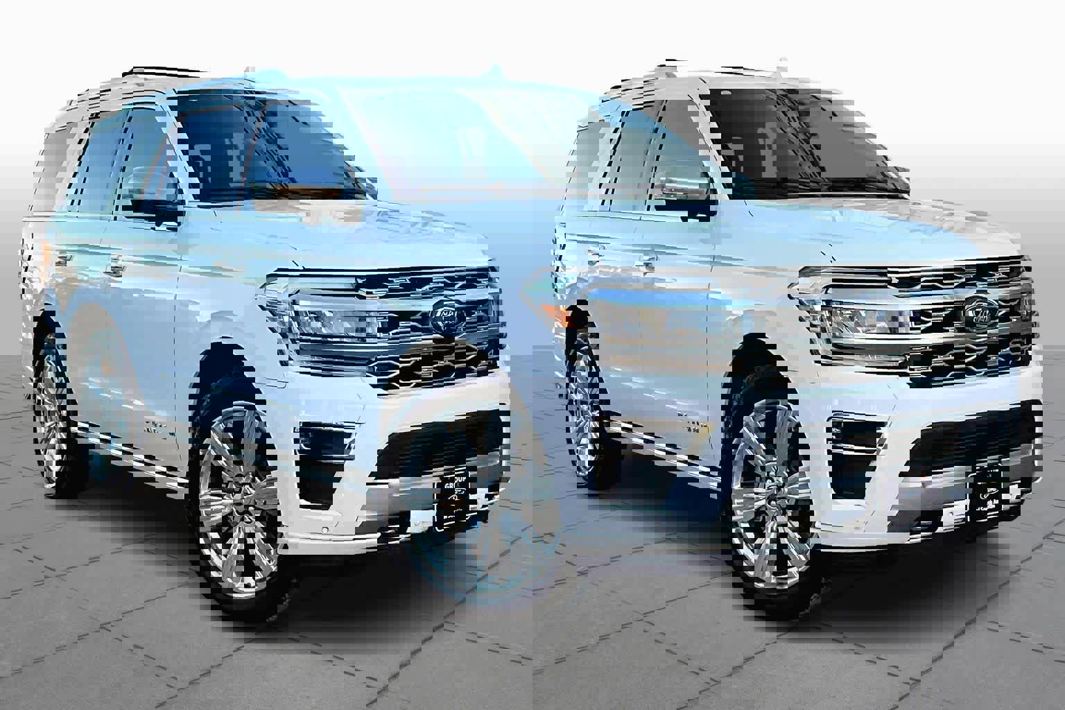 Used 2023 Ford Expedition Platinum image 2