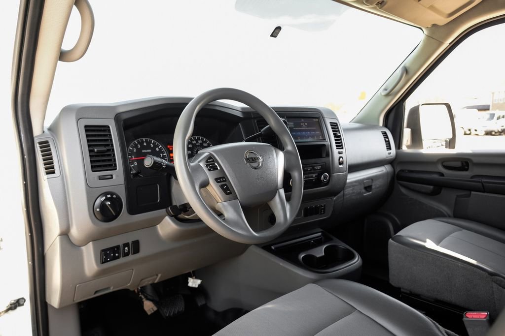 Used 2019 Nissan NV 2500 S image 2
