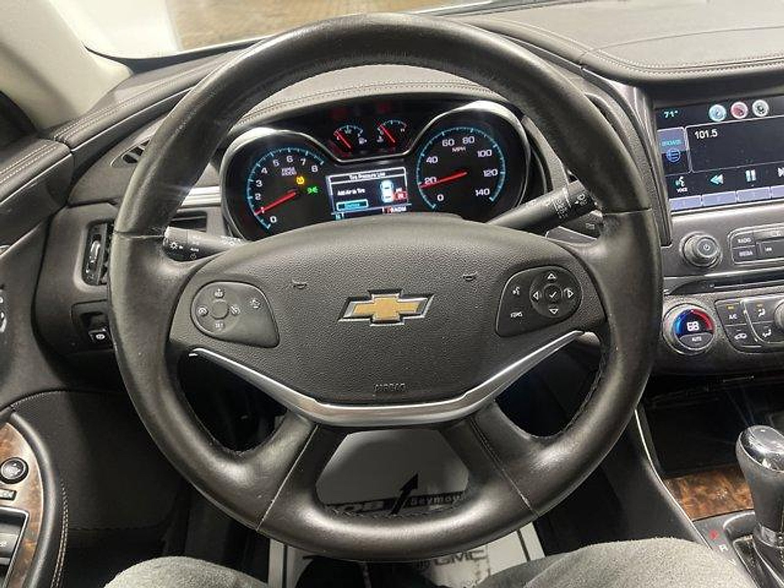Used 2015 Chevrolet Impala LTZ FWD image 23
