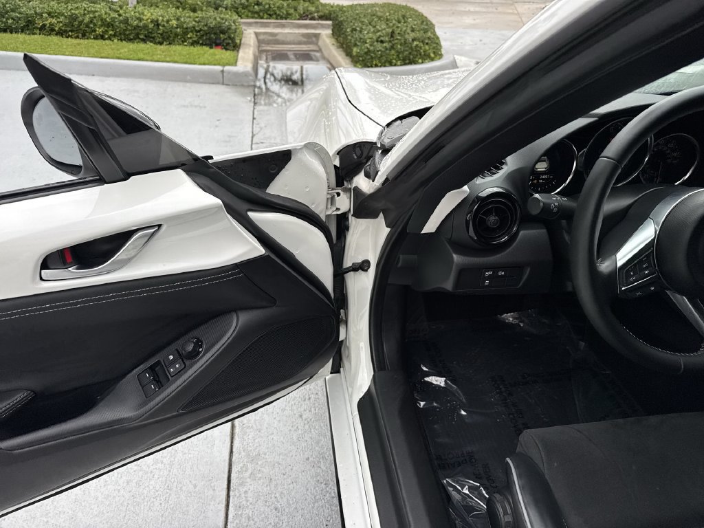 Used 2024 MAZDA MX-5 Miata RF Club w/ Weather Package RWD image 17