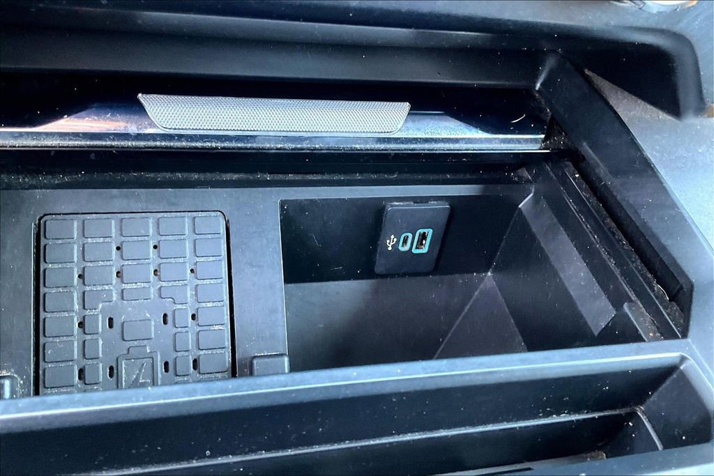 Used 2023 Ford F250 Lariat w/ Chrome Package image 19