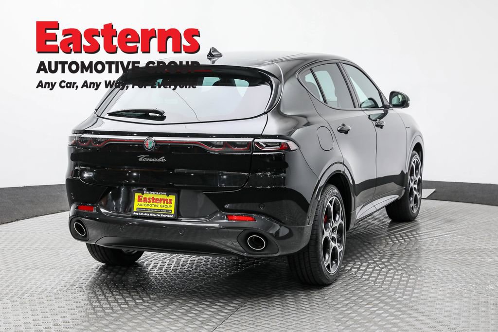 Used 2024 Alfa Romeo Tonale Veloce AWD/4WD image 5