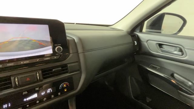 Used 2024 Nissan Pathfinder S AWD/4WD image 35