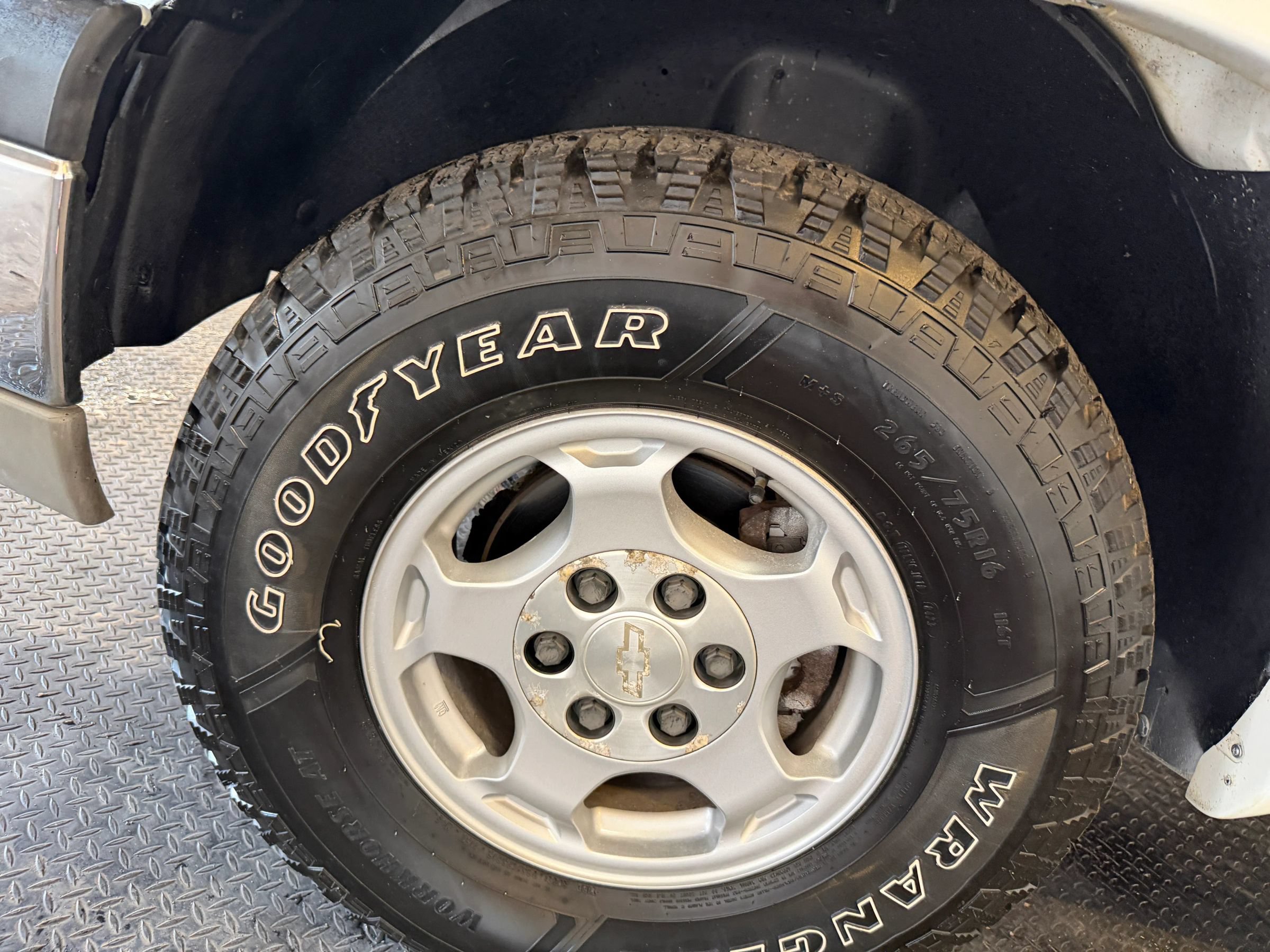 Used 2003 Chevrolet Silverado 1500 LS w/ Off-Road Package AWD/4WD image 36