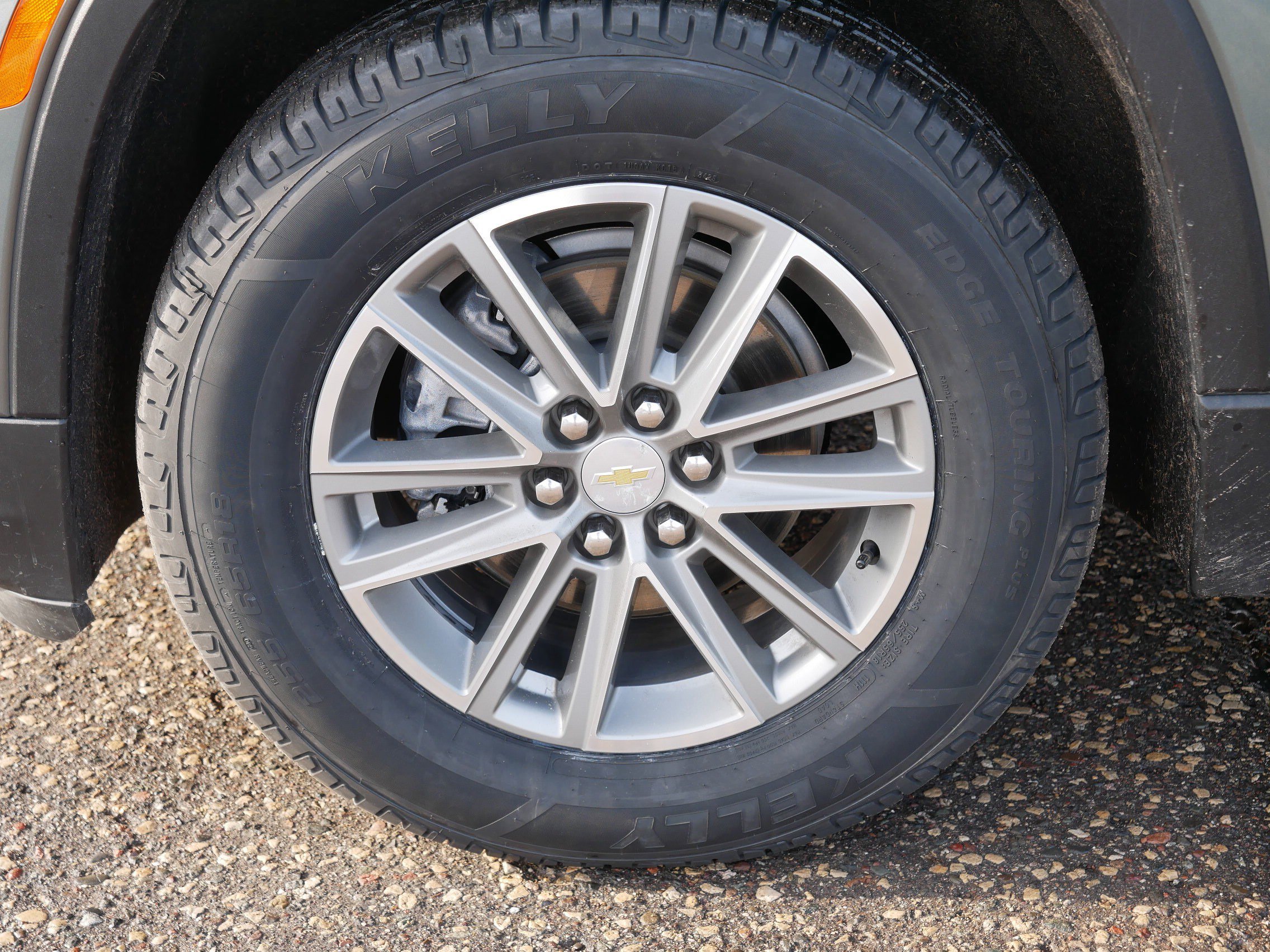 Used 2023 Chevrolet Traverse LT image 15