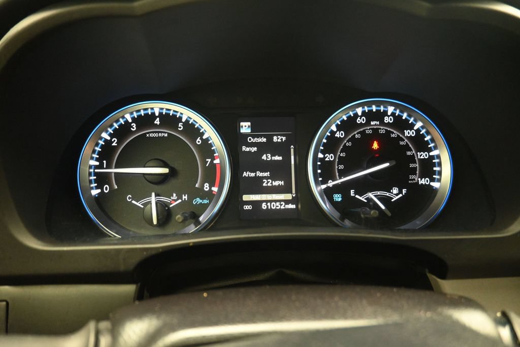 Used 2019 Toyota Highlander Limited FWD image 6
