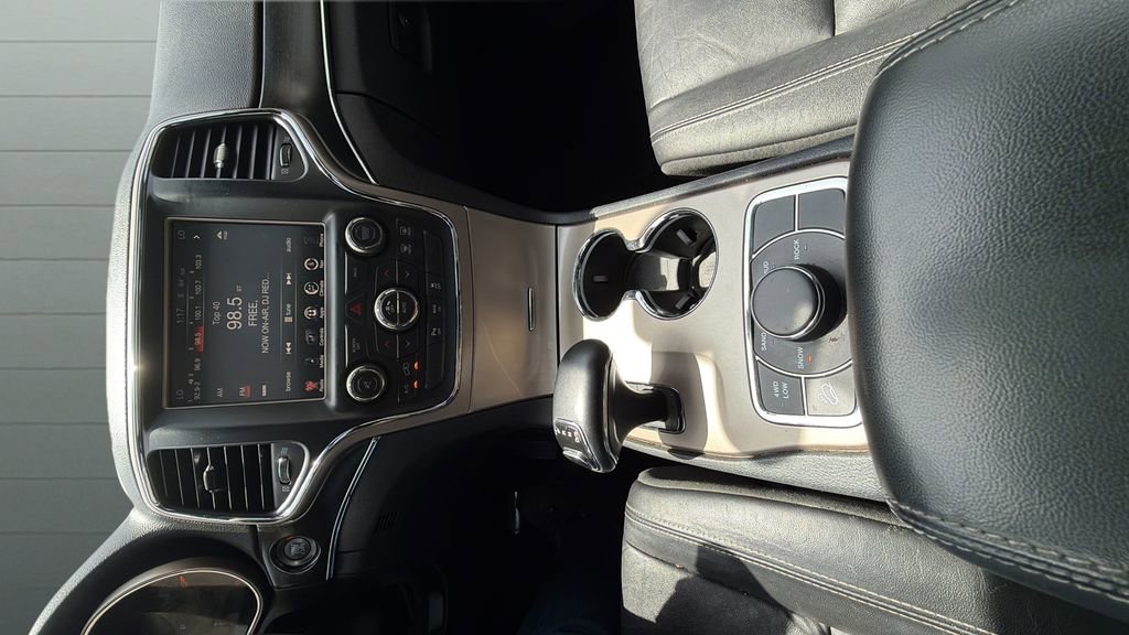 Used 2014 Jeep Grand Cherokee Limited AWD/4WD image 17