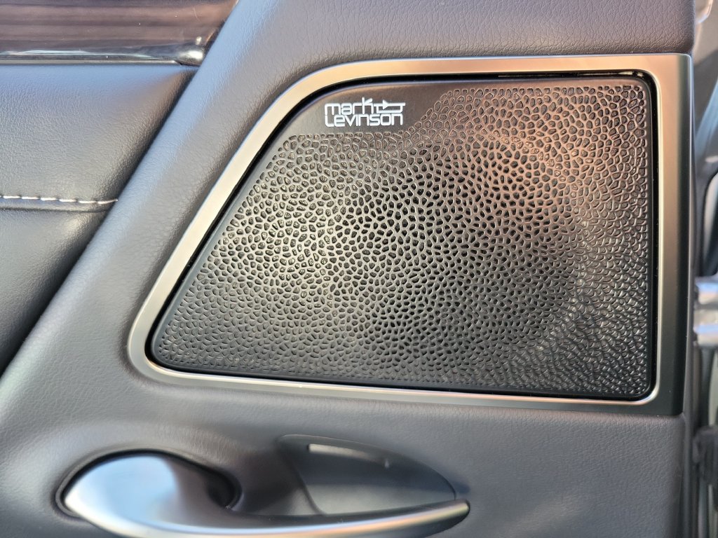 Used 2020 Lexus ES 300h w/ Accessory Package 2 FWD image 20
