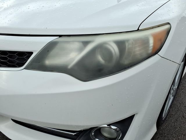 Used 2012 Toyota Camry SE FWD image 3