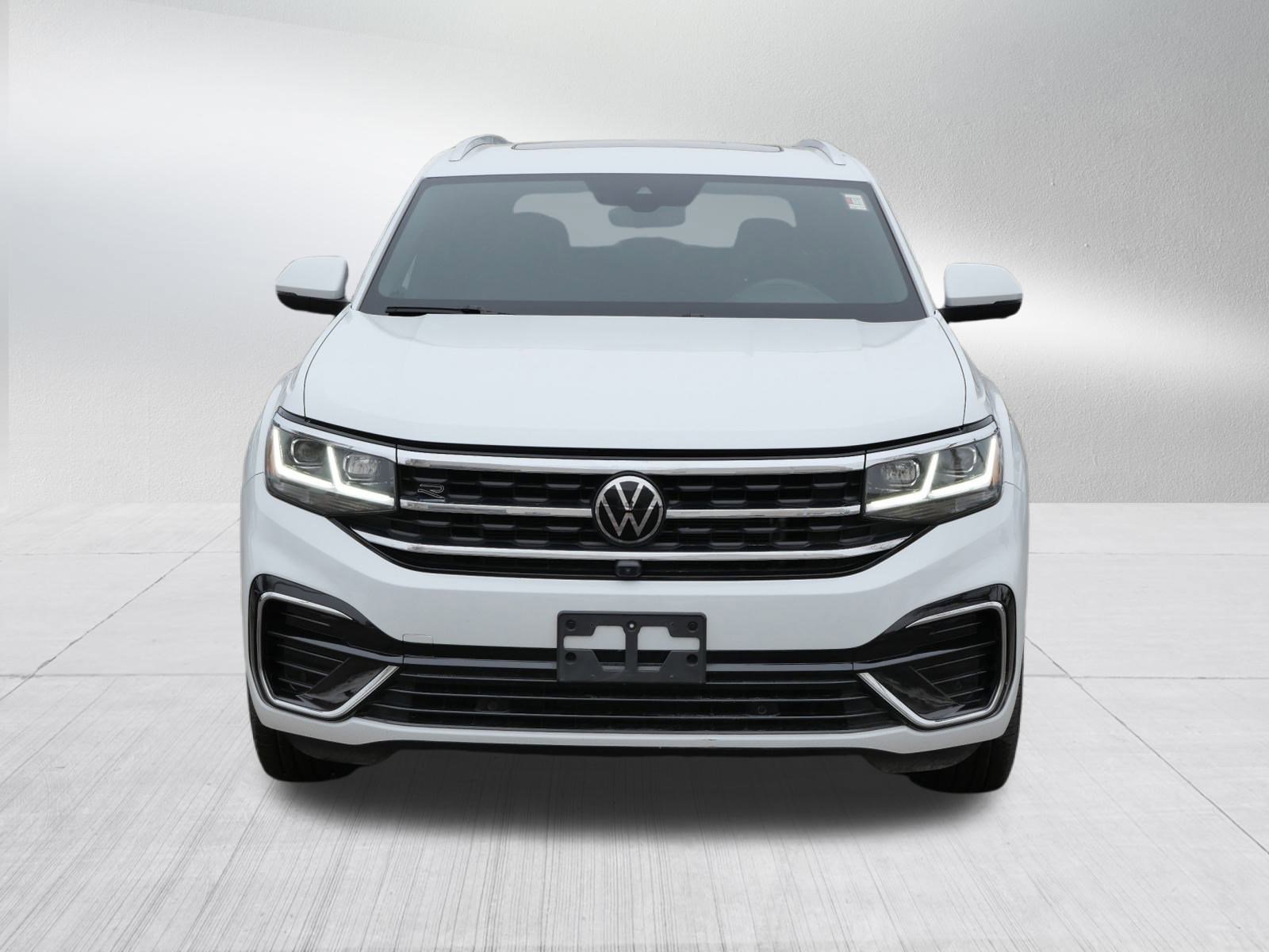 Certified 2023 Volkswagen Atlas Cross Sport SEL Premium R-Line image 2
