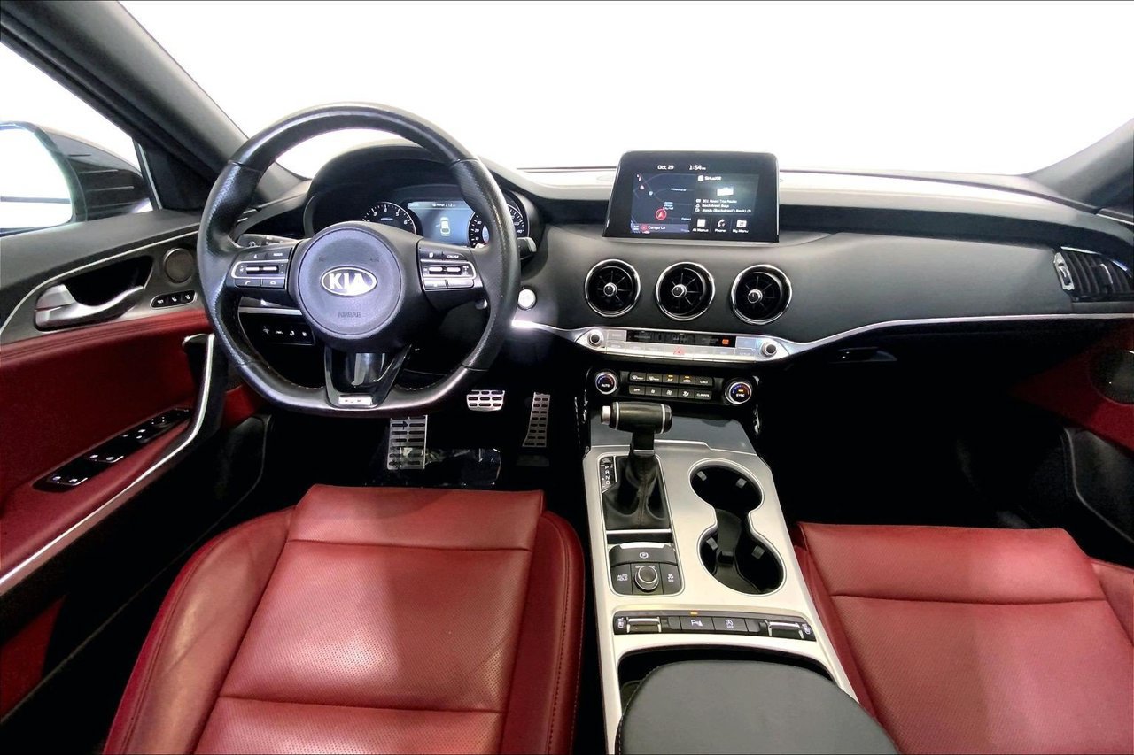 Used 2021 Kia Stinger GT1 RWD image 15