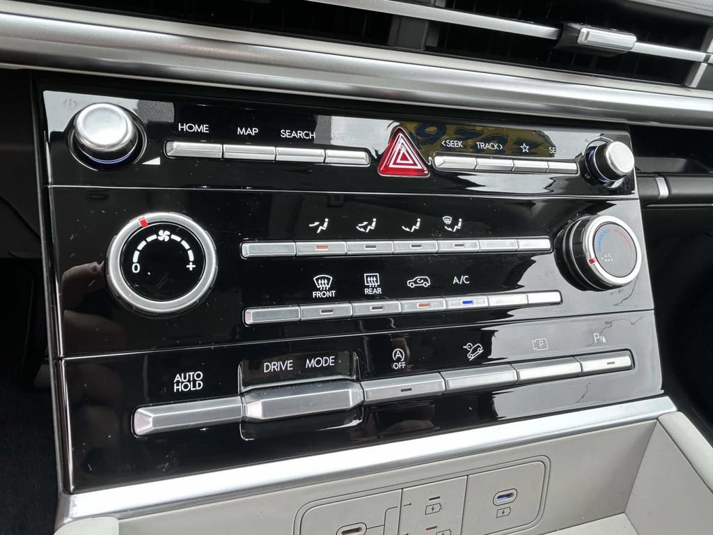 Certified 2026 Hyundai Santa Fe SE FWD image 18