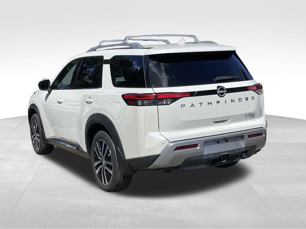 Certified 2023 Nissan Pathfinder Platinum w/ Cargo Package AWD/4WD image 5