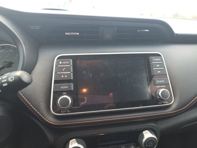 Certified 2018 Nissan Kicks SR w/ Exterior Electronics Package image 25