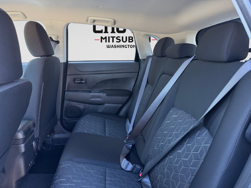 New 2027 Mitsubishi Outlander Sport LE AWD/4WD image 9