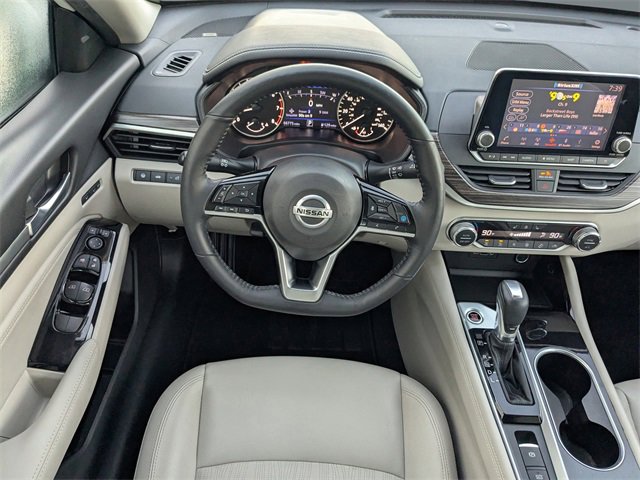 Used 2020 Nissan Altima 2.5 Platinum image 17