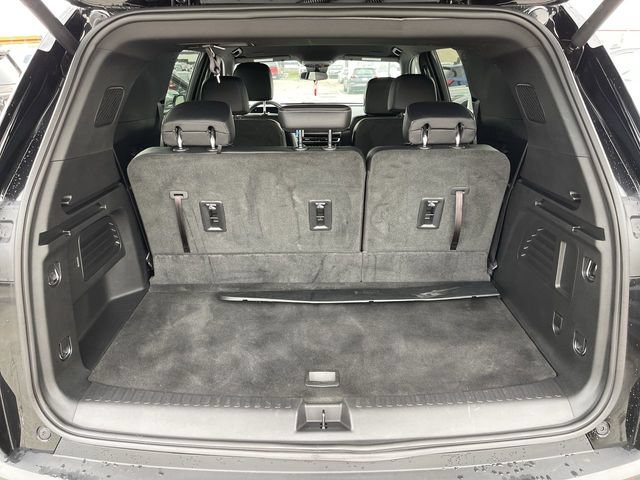 Used 2025 Chevrolet Traverse LT w/ Driver Confidence Package FWD image 24