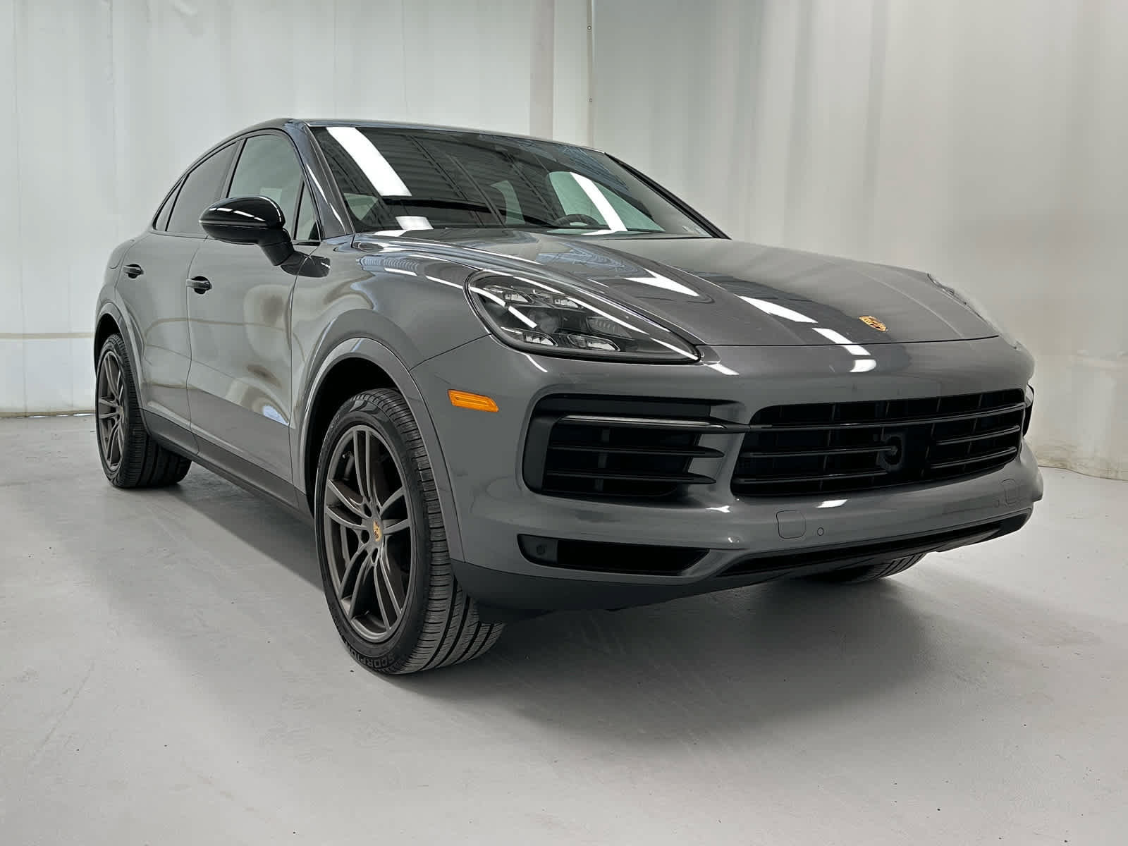 Used 2020 Porsche Cayenne S AWD/4WD image 1