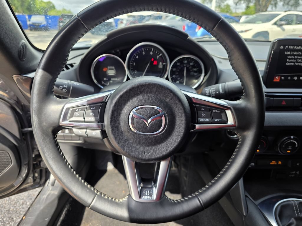 Used 2021 MAZDA MX-5 Miata RF Club RWD image 18
