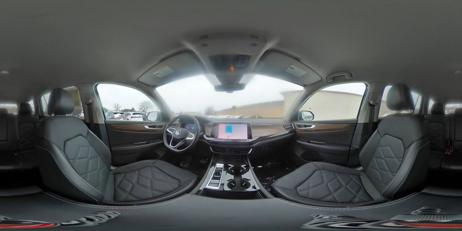 Used 2025 Volkswagen Atlas SE image 43