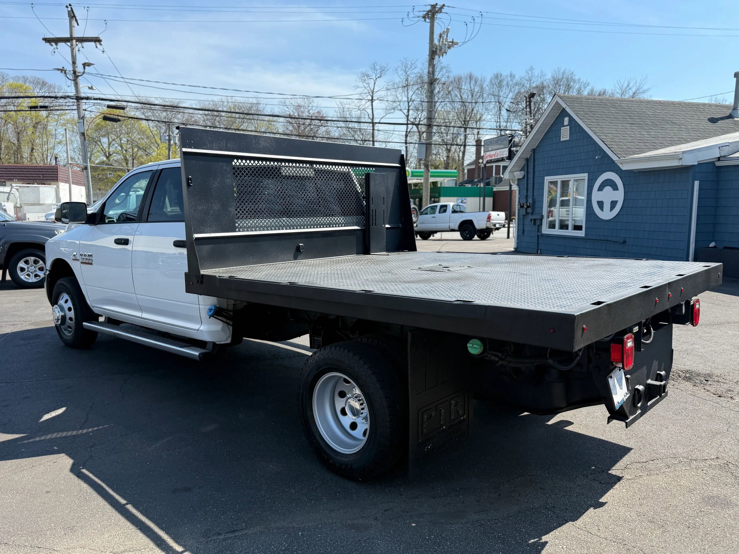 Used 2015 RAM 3500 SLT w/ Quick Order Package 29G SLT AWD/4WD image 4