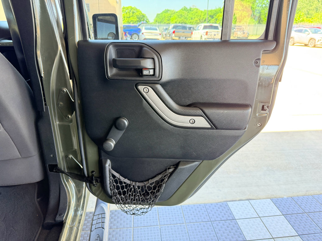 Used 2015 Jeep Wrangler Unlimited Sport AWD/4WD image 23